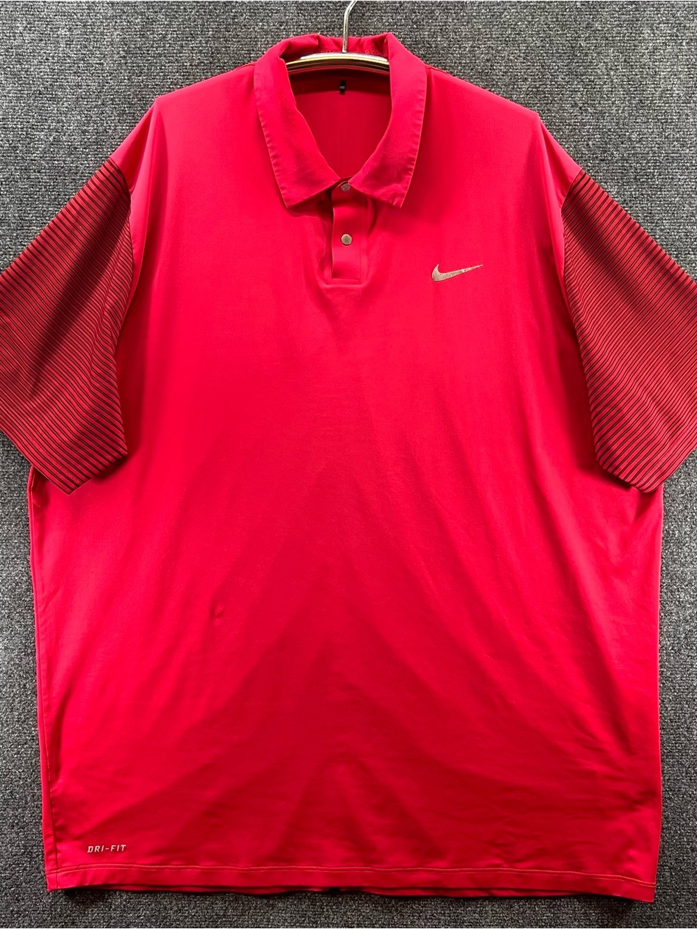 Nike Dri-Fit Tiger Woods TW Polo Shirt Mens 2XL Red Stripe Sleeves Golf Athletic